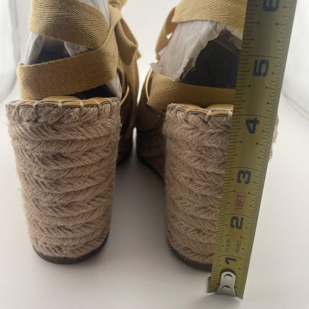 Franco Sarto Size 6 Gold Woven Espadrille Wedge Ankle Wrap with box - Picture 3 of 6